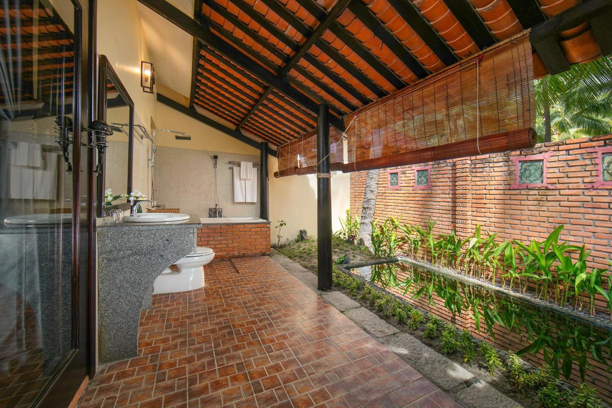 Sea Lion Beach Resort Mui Ne Exterior photo
