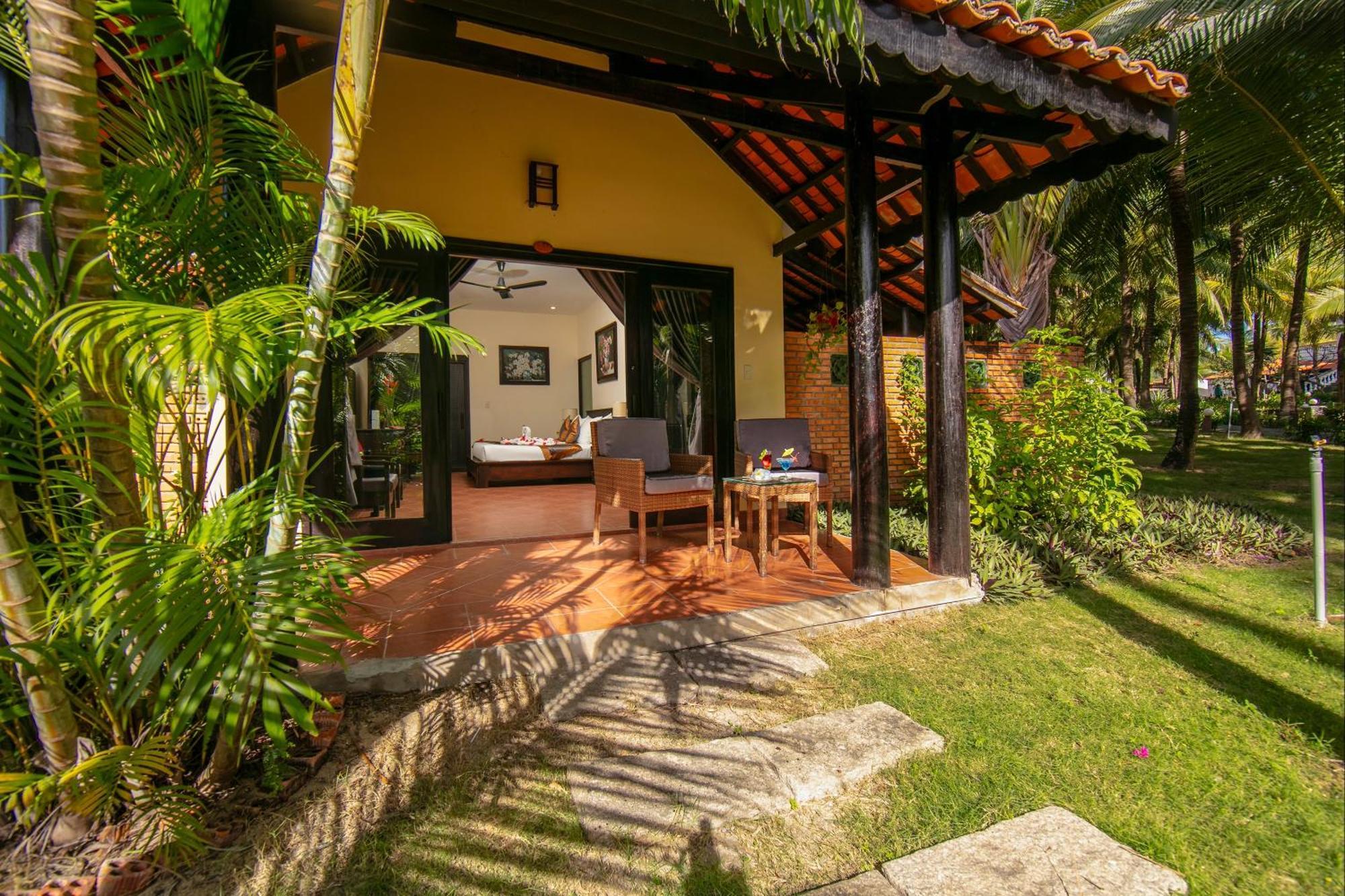 Sea Lion Beach Resort Mui Ne Exterior photo